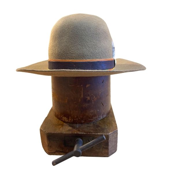 'Aolani' - vintage, pure wool  Hat Rack hat- Size: 6 3/4